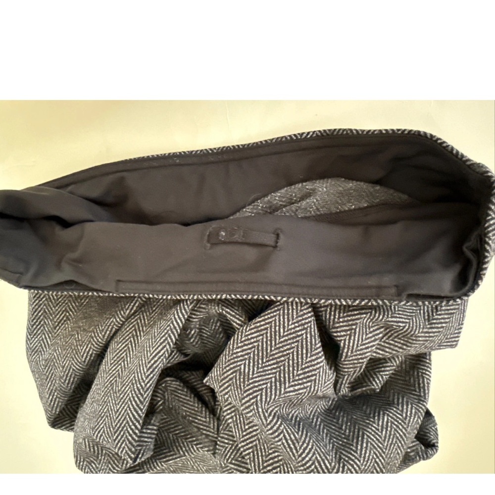 Lululemon Run: Inspire Crop II Pique Herringbone Black Slate - Size 6 - Picture 9 of 9